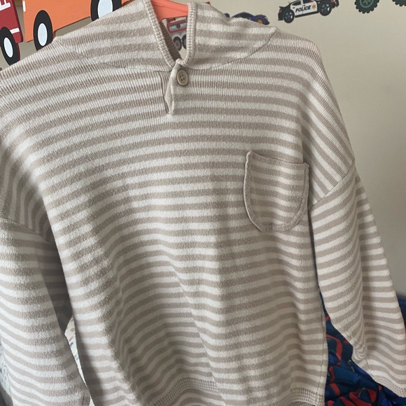 Zara Boys Striped Hoodie - Picture 2 of 6
